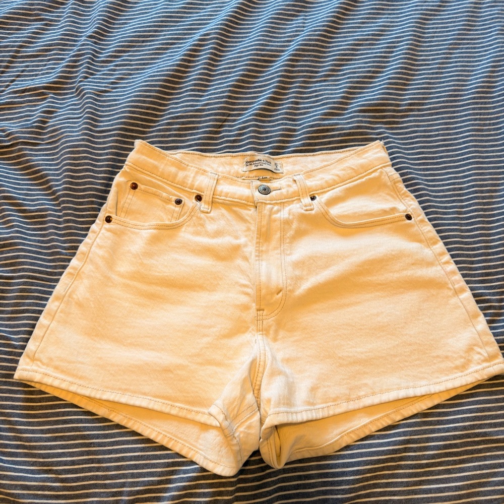 Abercrombie 90's Cut off High Rise White short 27 Curve Love